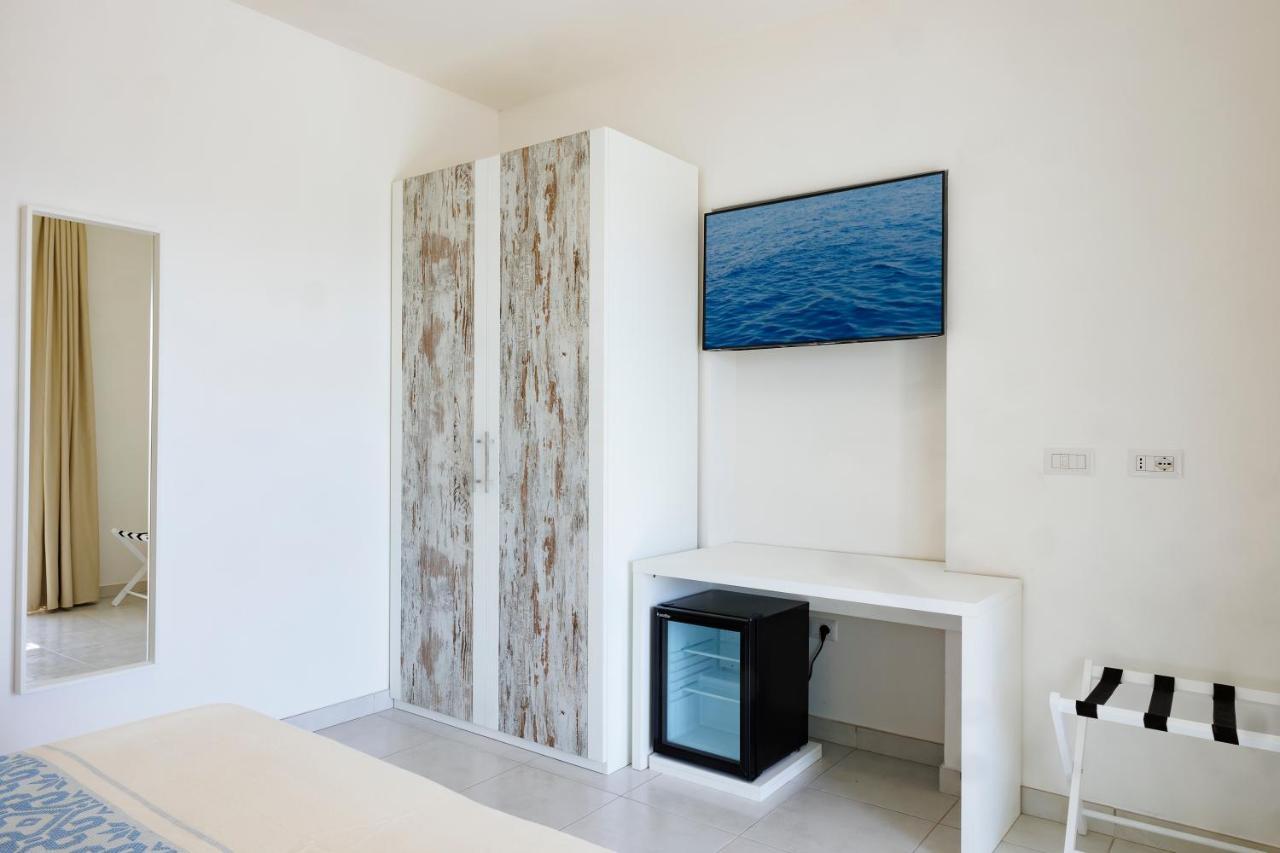 Mercury Beach Hotel SantʼAntìoco 외부 사진