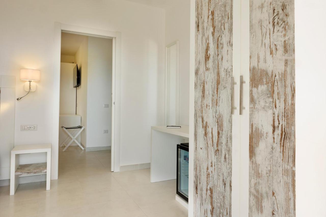 Mercury Beach Hotel SantʼAntìoco 외부 사진